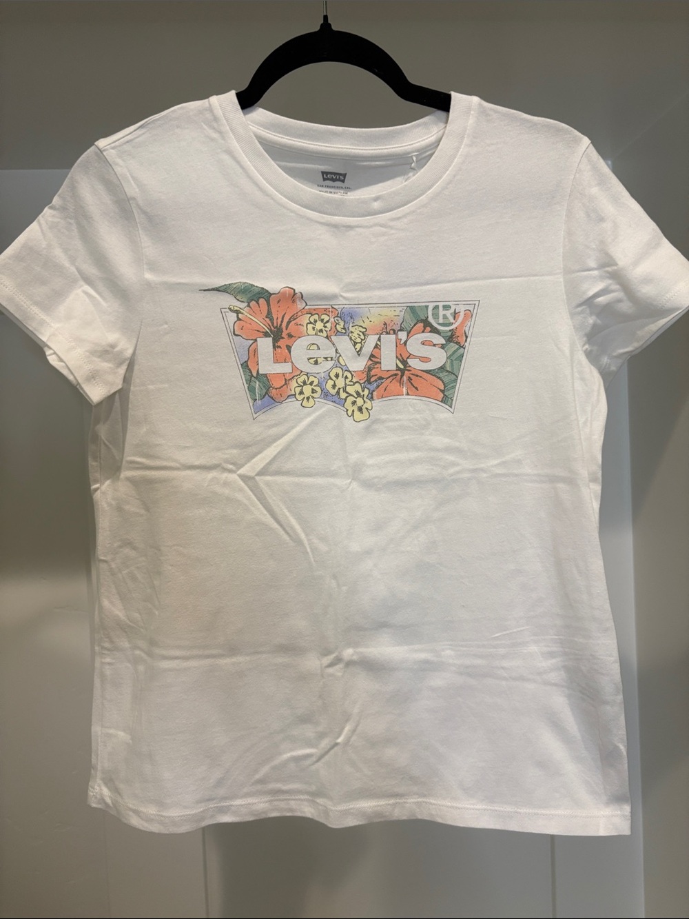 Levi's Tee - Design Sample NWT